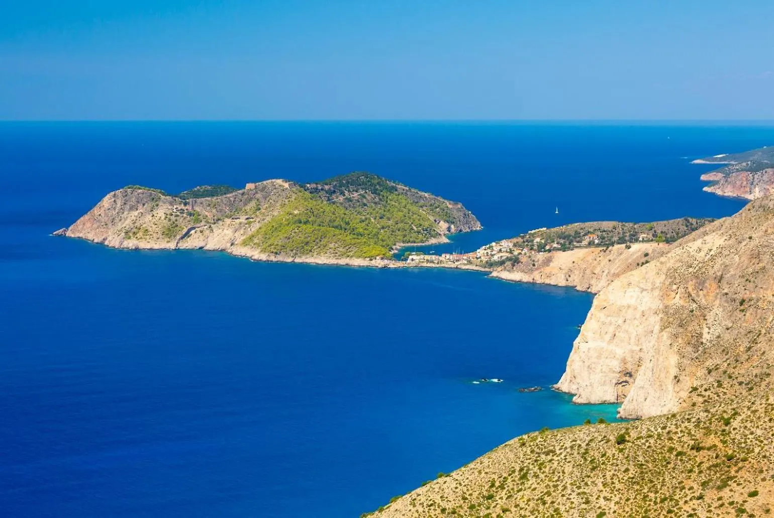 Villa Fedra Poros  Greece